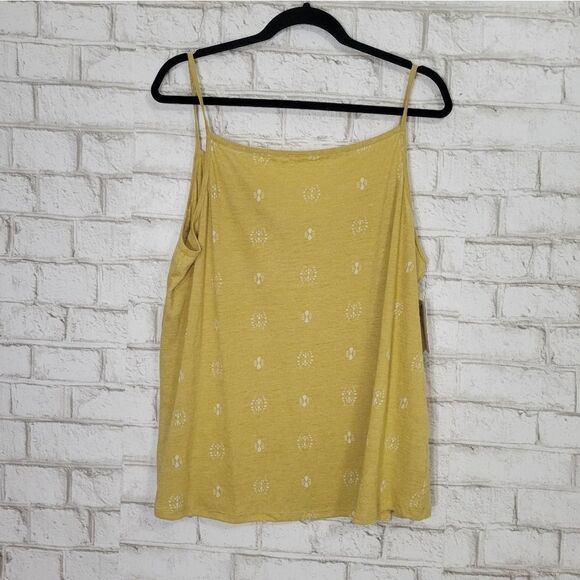 NWT Sonoma printed tank - Picture 1 of 9